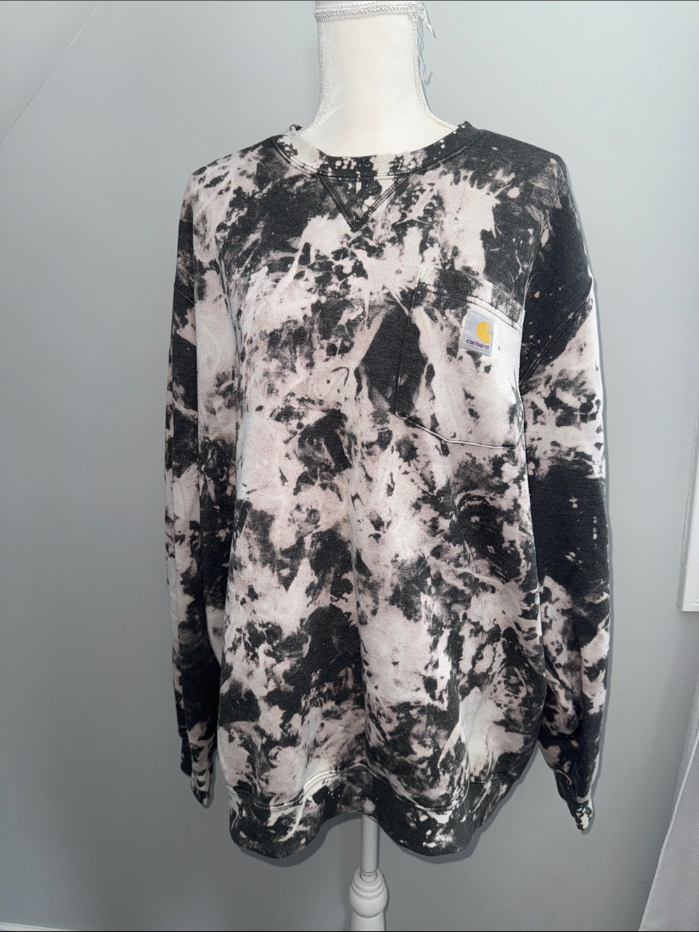 Carhartt Men’s Black & White Tie-Dye Pocket Crewneck Sweatshirt